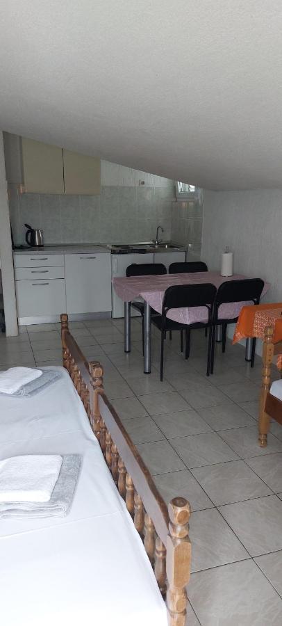 Apartmani Dzapo ซรีมา ภายนอก รูปภาพ